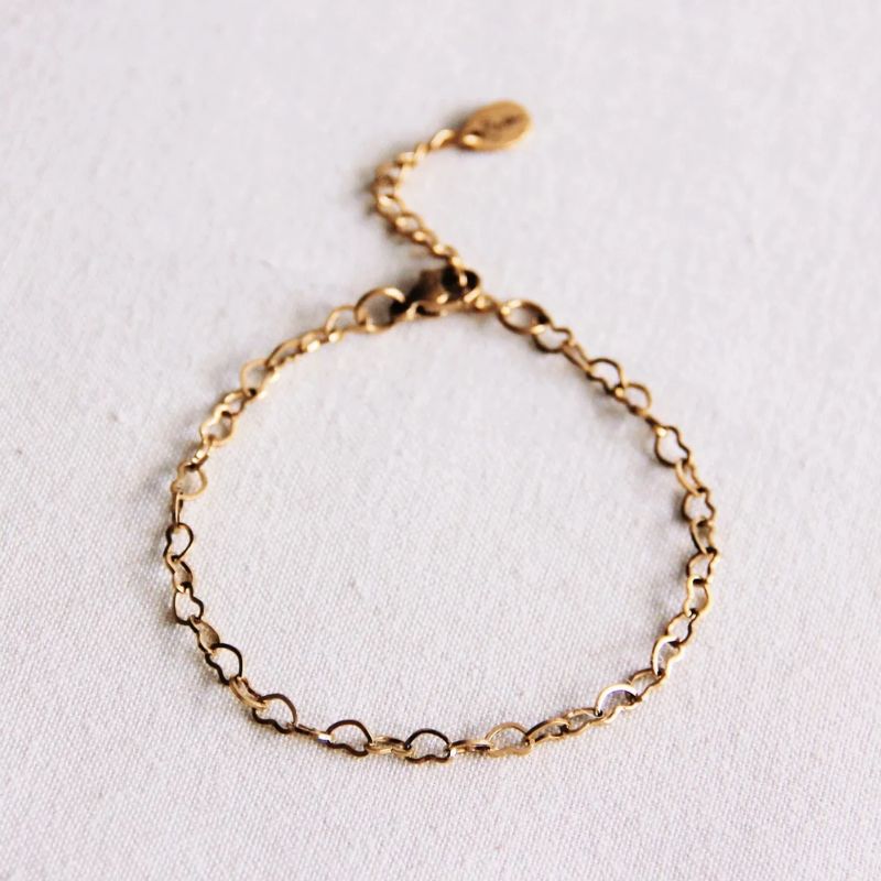 bazou gouden armbandje rvs stainless steel goud harten hart hartjes fijn armband moeder mama moederdag cadeau cadeautje lief leuk mooi