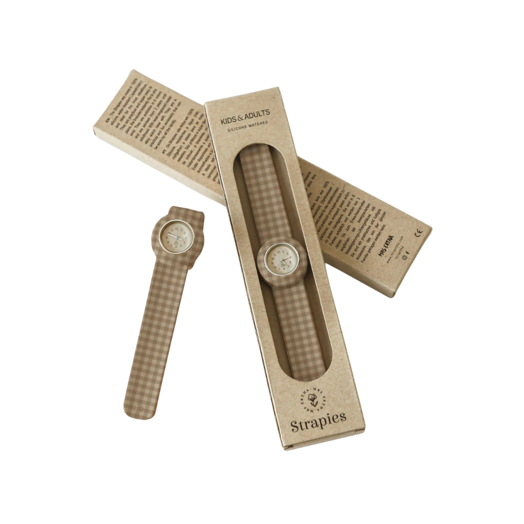 Mrs Ertha Mrs. Horloge klokje watch strapies silliconen bandje stip unique dots stippen stipjes klapbandje omslaan hartjes lovely roots kind volwassene hart klok tijd leren klokkijken peanut bruin beige kinderhorloge blokjes geruit 