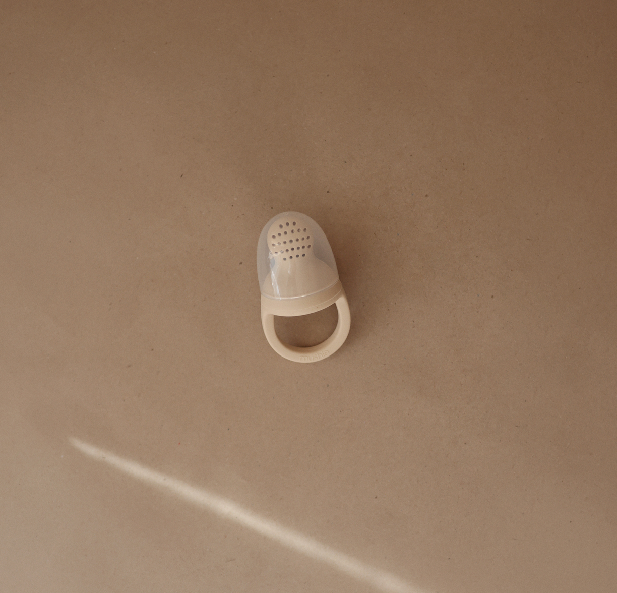 Mushie Fresh Food Feeder 2-pack - Shifting Sand