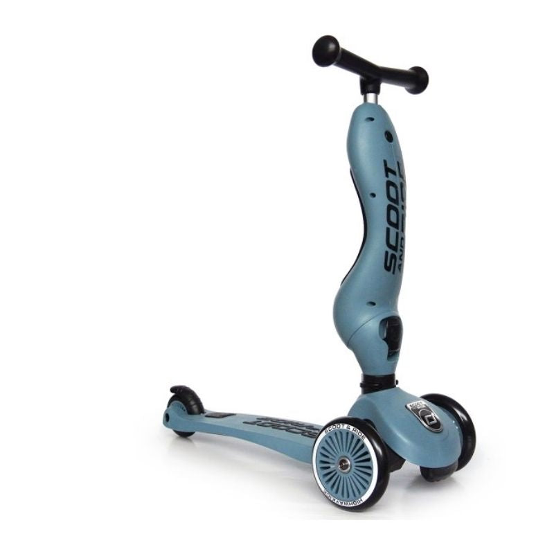 Scoot and Ride highway kick 1 steel step baby peuter kleuter school stepje met zitje balans helm almelo steppen buiten spelen straat kinderopvang bso speel loopfiets 