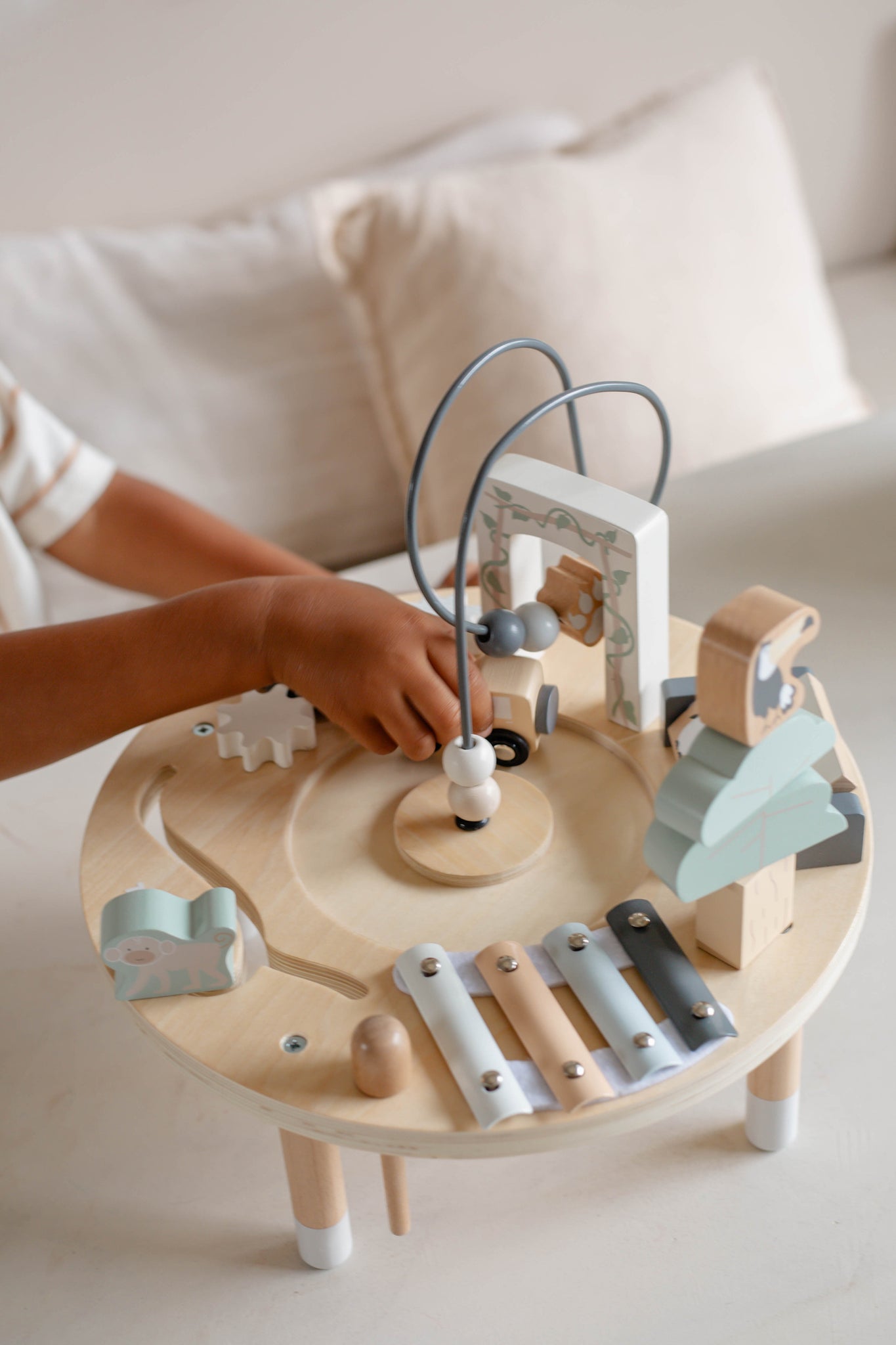 Houten activiteitentafel laag - Tryco