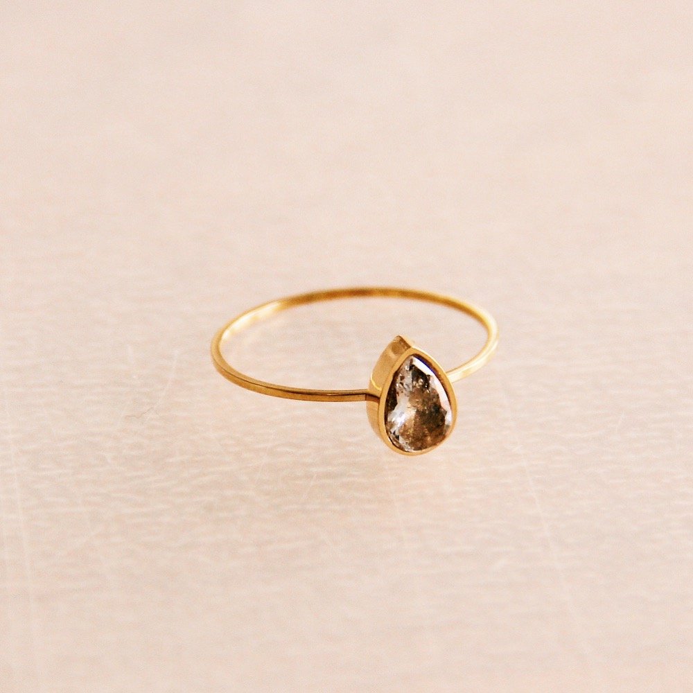 Stalen ring minimalistisch met druppel zirkonia 16,5 mm - Bazou